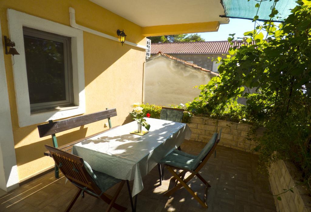 Apartments Plaza Иван-Долац Номер фото