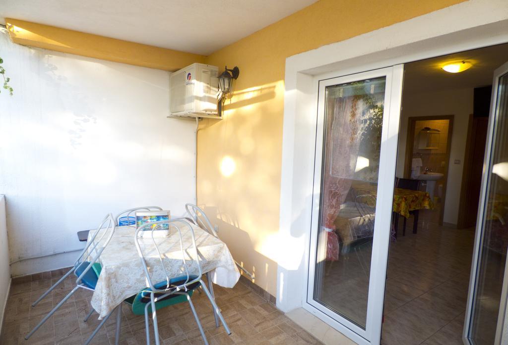 Apartments Plaza Иван-Долац Номер фото