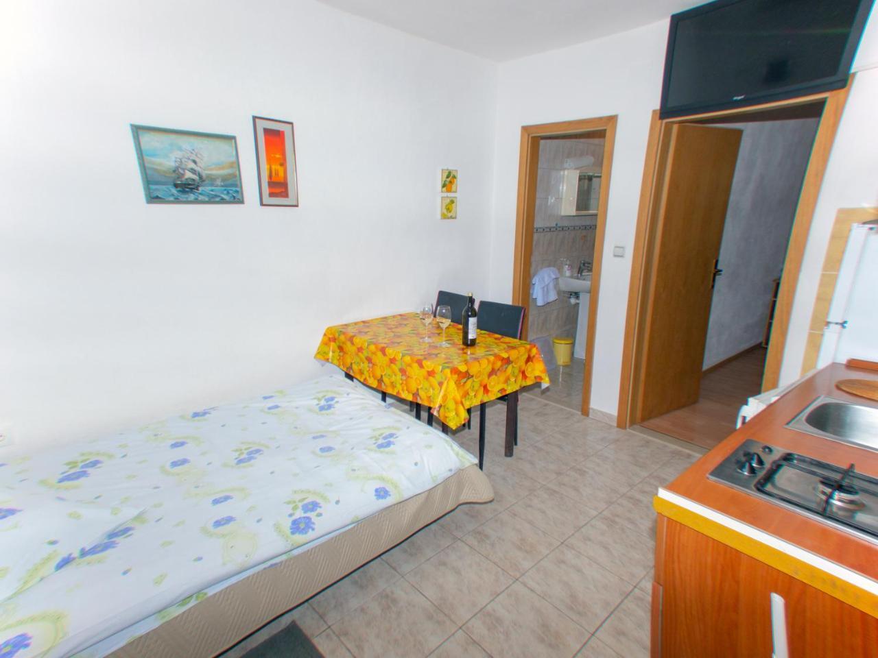 Apartments Plaza Иван-Долац Экстерьер фото